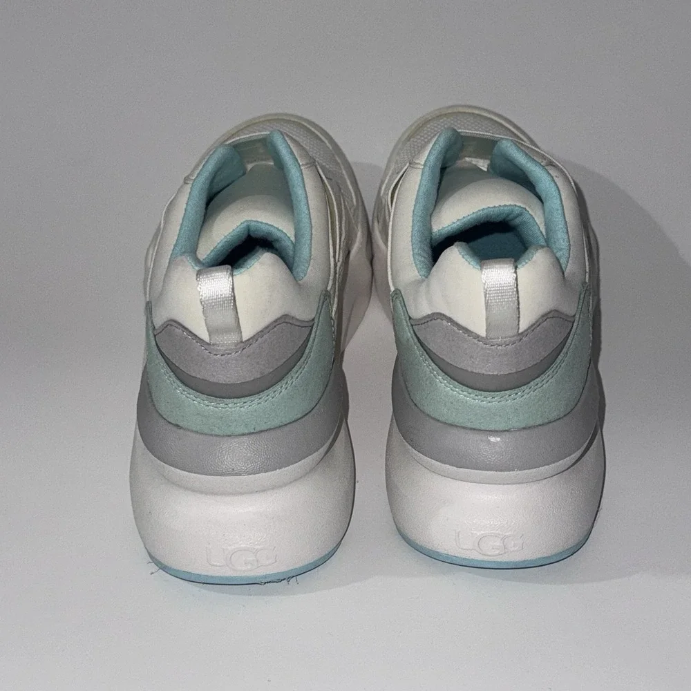 Women's UGG La Flex Sneakers Shoes White Sky Teal WMNS Size 7.5